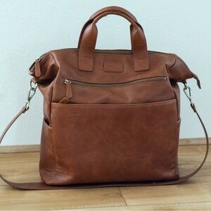 Kindly - The Courtney - Our Full Size Versatile Camera Bag